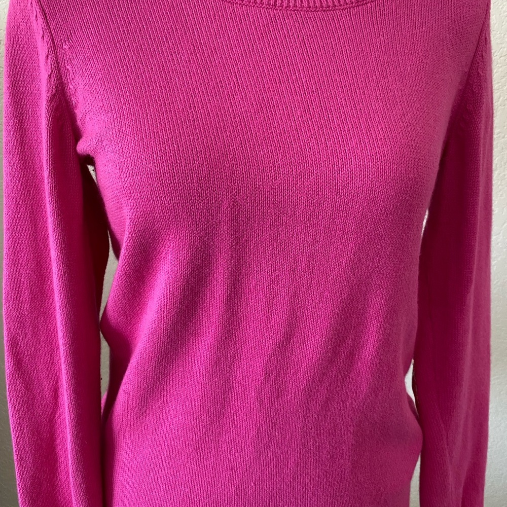 Banana Republic pink sweater. Size S.  70% cotton.